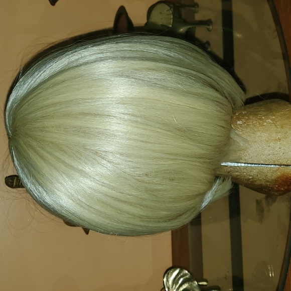 Pure Natural Wig name Tina platinum Blonde - Picture 4 of 8